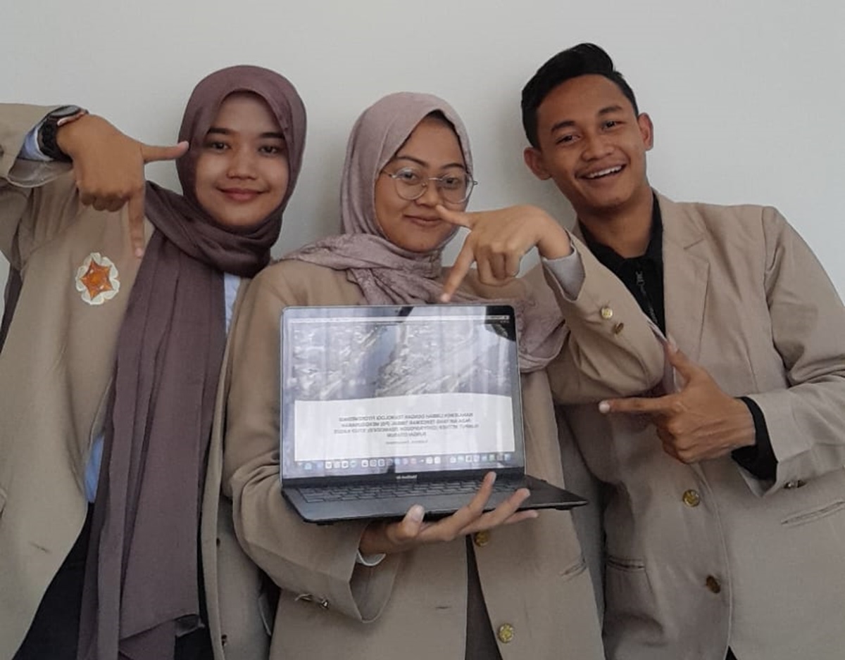 Tiga Mahasiswa Teknik Nuklir Meraih Penghargaan Best Presentation Pada ...