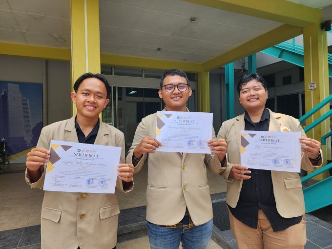 Tim DTNTF UGM Raih Juara 1 dalam Scientific Paper Competition UKM Saintek UNILA 2024